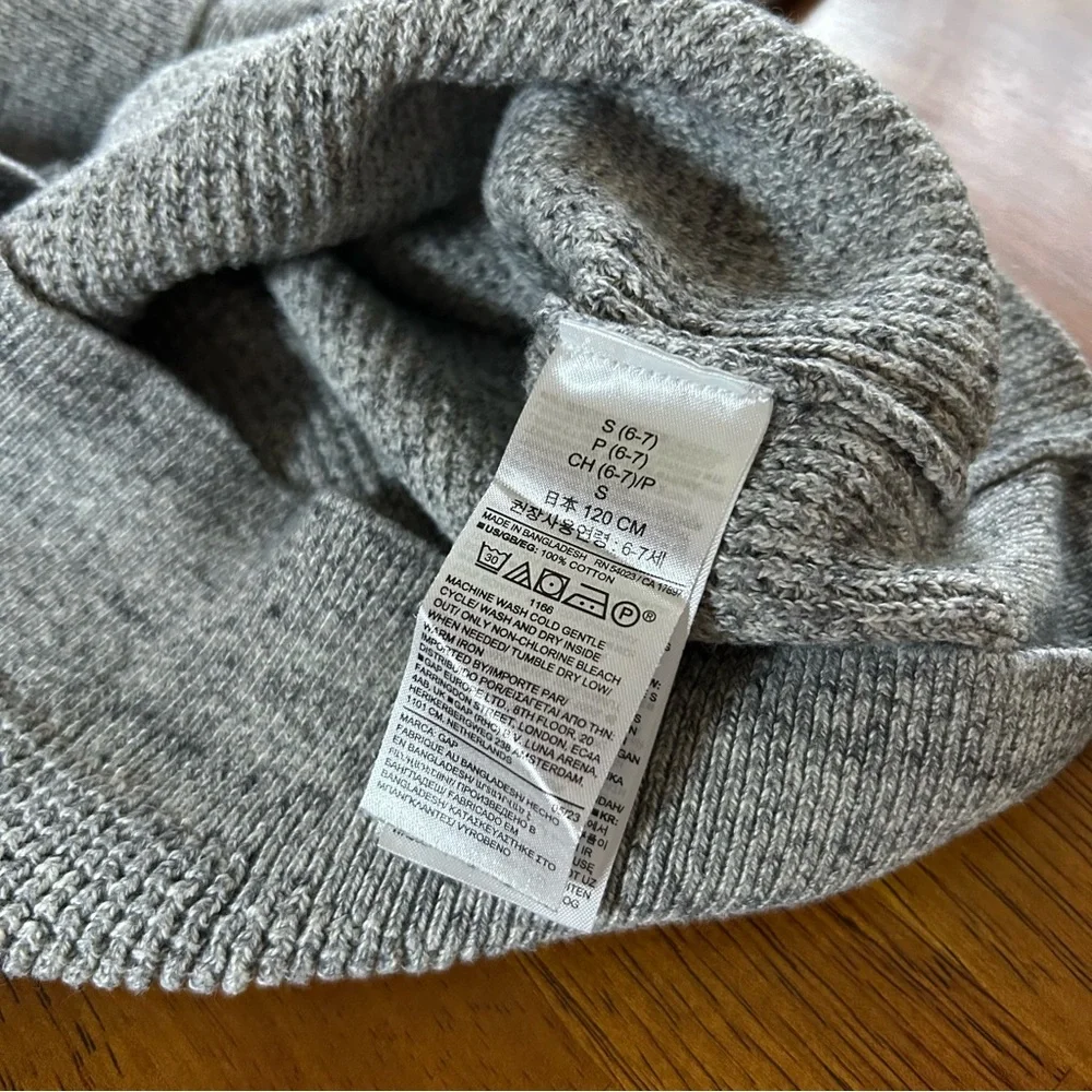 GAP Gray Cotton Knit Sweater | Boys Small 6-7 | Cozy Pullover Sweater